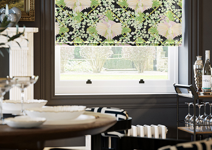 Faded Glamour, Goddess Green Black - Roman Blind - Image 5